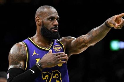 LeBron James’ Behavior Toward Austin Reaves in Lakers-Mavericks Catches Attention – Athlon Sports