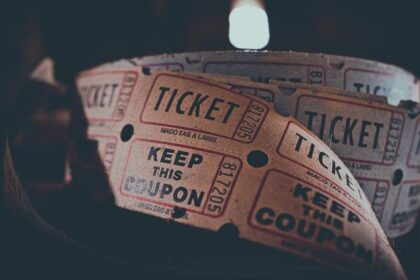 Fans outside Michigan area barred from buying Knicks-Pistons playoff tickets at Little Caesars Arena – Yahoo Sports