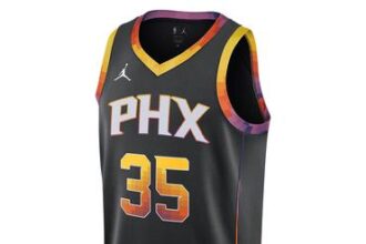 Could the Suns Make a Play for a Bucks Superstar This Offseason?