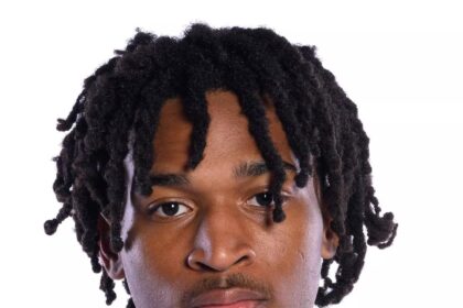 Stephon Castle Shines as He Claims NBA Rookie of the Year Award!