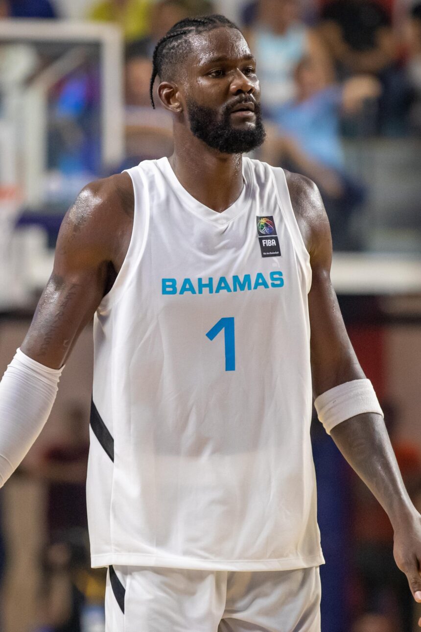 Will Deandre Ayton Take the Court Against the Thunder? Full Injury Report Revealed!