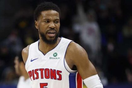 Pistons Veteran Agrees to Pay Cut to Remain in Detroit