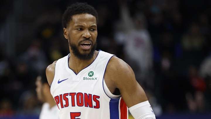 Pistons Veteran Agrees to Pay Cut to Remain in Detroit