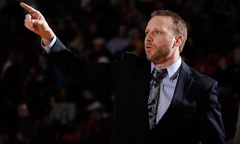 Meet Steve Hetzel: The ‘Unflappable’ Contender for Phoenix Suns Head Coach