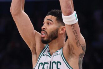 How Torrey Craig Could Step Up Amid Jayson Tatum’s Injury