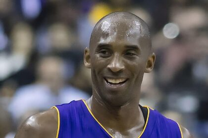 Kobe Bryant’s Epic Double-Overtime Buzzer-Beater Stuns Trail Blazers