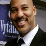 LaVar Ball Delivers Bold Warning to NBA Team Considering LaMelo Trade