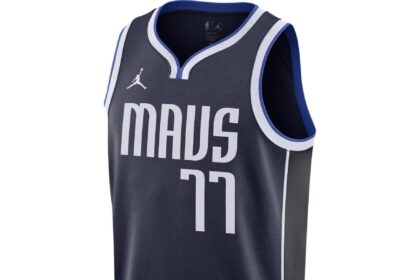 Do the Dallas Mavericks Have a Clear Vision, or Are They Just Flying by the Seat of Their Pants?