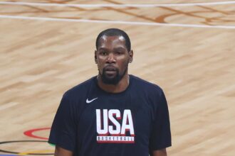 Suns Fall Short in Pursuit of Kevin Durant, Trade Him to Rockets