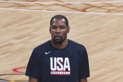 Suns Fall Short in Pursuit of Kevin Durant, Trade Him to Rockets