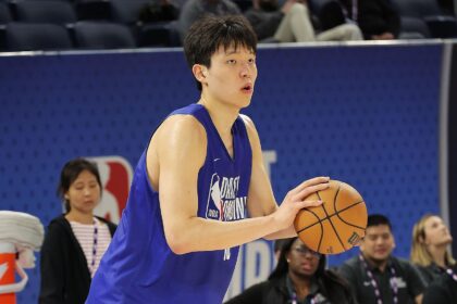 Trail Blazers Make Bold Move, Pick Yang Hansen No. 16 Overall