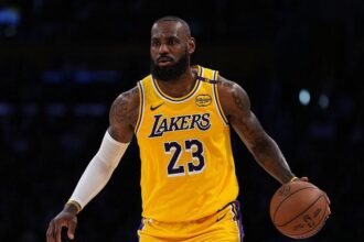 The  Billion LA Lakers Sale Shows Sports Have Surpassed Even the Wealthiest Billionaires