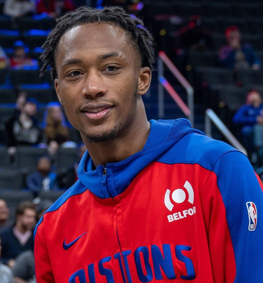 Ron Holland Lights Up the Court with Stunning Outside Shot as Detroit Pistons Dominate Knicks in Summer League Blowout