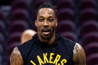 Dwight Howard Surpasses Shaquille O’Neal to Earn Magic’s Greatest Honor