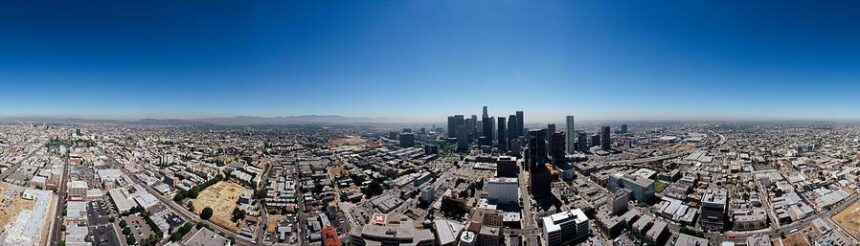 A Stunning 360-Degree Skyline: Arena Designs Unveil a Glass-Encased Downtown Gem