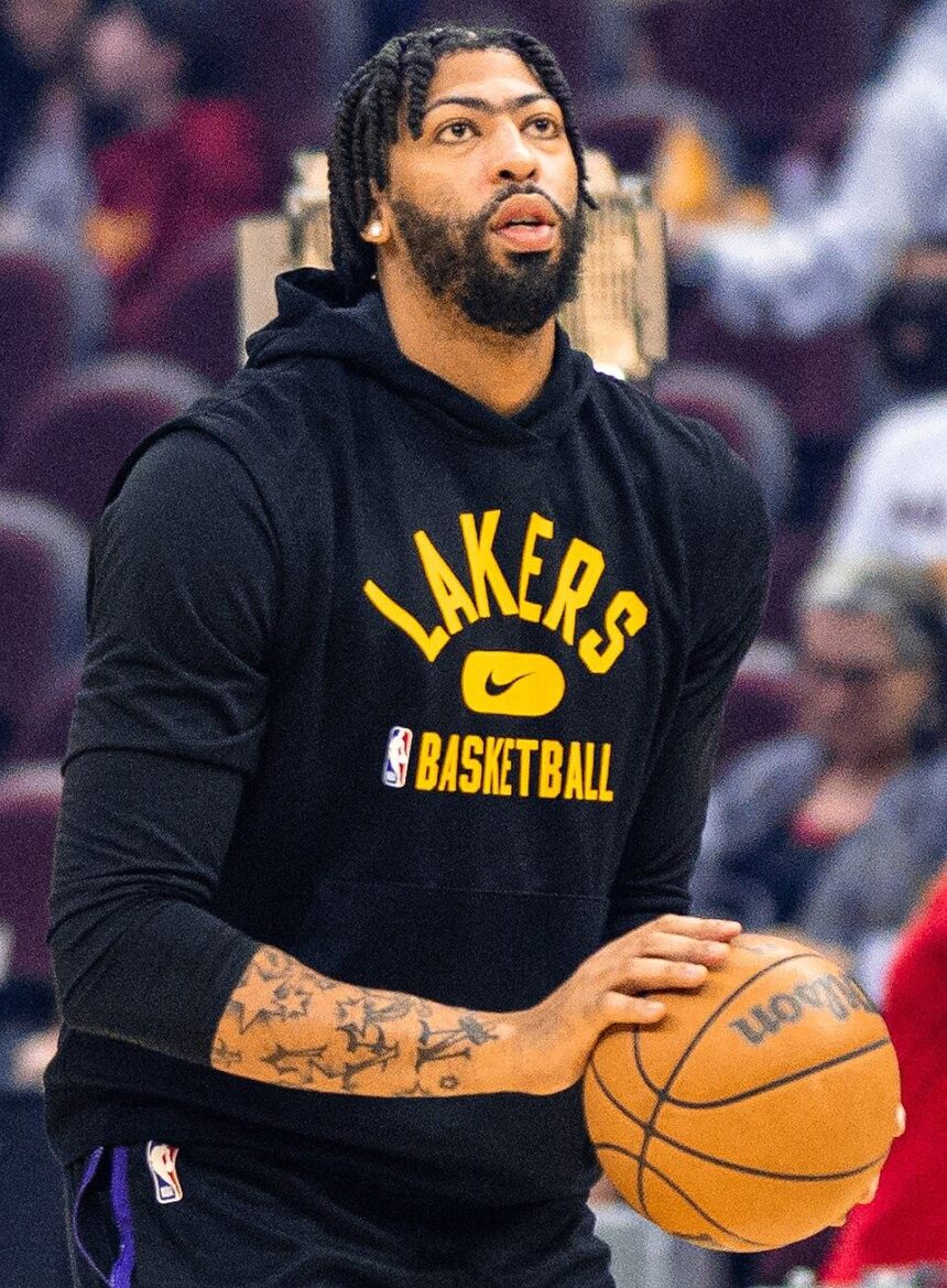 Why the Mavericks Picked D’Angelo Russell Over Chris Paul: The Anthony Davis Factor