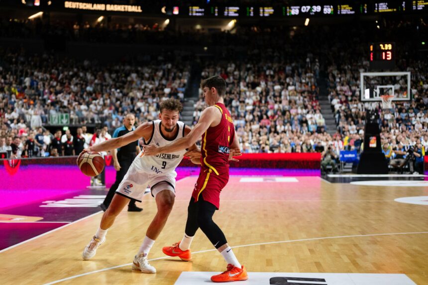 Suns Hand Mark Williams Crucial Advantage in a Game-Changing Move
