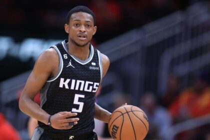 Is De’Aaron Fox the NBA’s Biggest Complainer? Spurs Guard Takes Aim at Draymond Green’s Antics