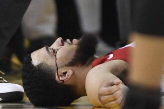 Fred VanVleet’s Devastating Injury Threatens Rockets’ Title Hopes – Can They Secure a New Point Guard?