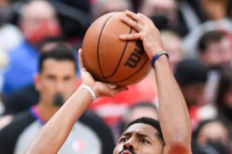 11-Year NBA Veteran Spencer Dinwiddie Emerges as a Premier Available Guard