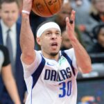 Seth Curry Nails a Stunning Three-Pointer!