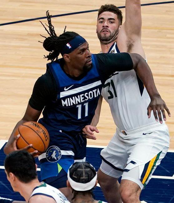 Naz Reid’s Headband and DiVincenzo’s Toe Steal the Show at Minnesota Wolves Media Day
