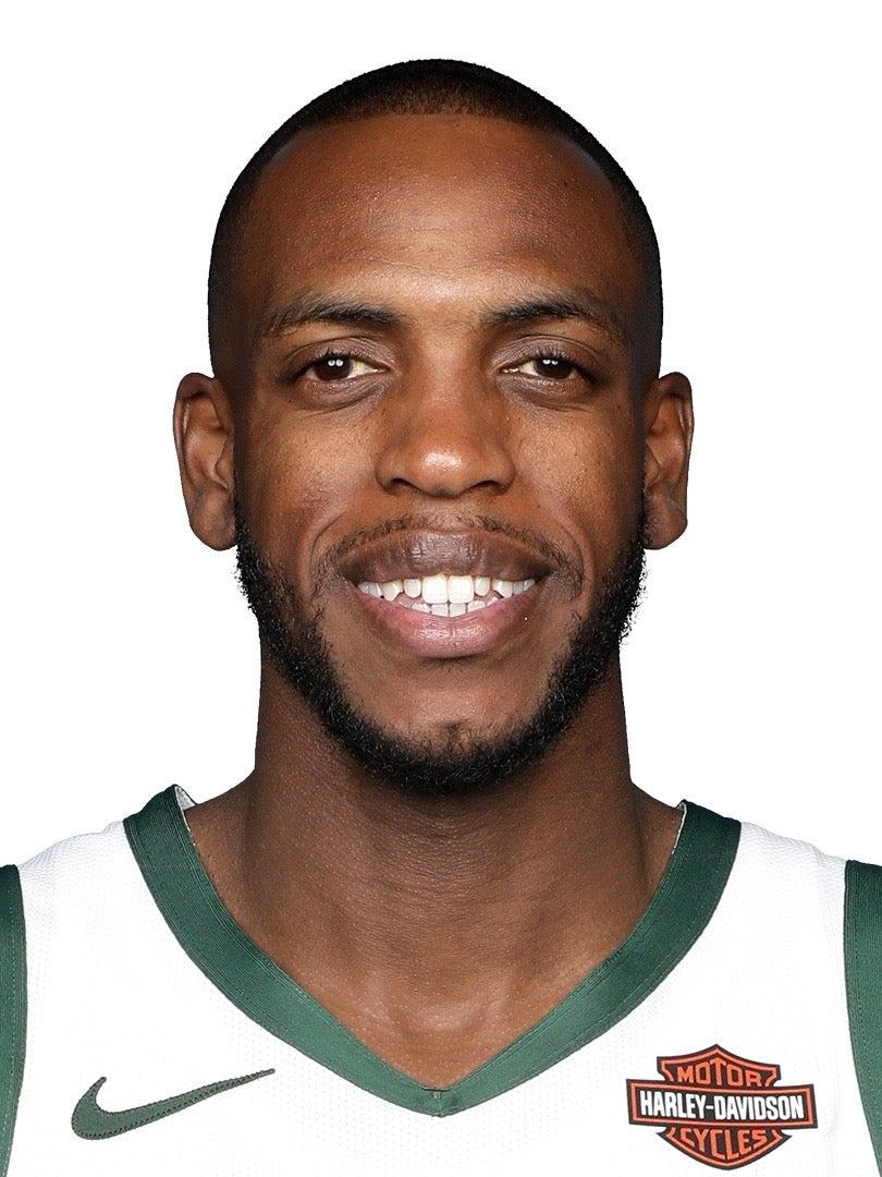 Khris Middleton Returns to Milwaukee for First Time Since Trade to Wizards