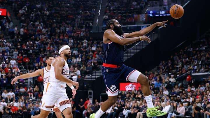 Injury Report Suggests Suns May Lose 2 Starters in Upcoming Game Against Jazz Injury Report Suggests Suns May Lose 2 Starters in Upcoming Game Against Jazz