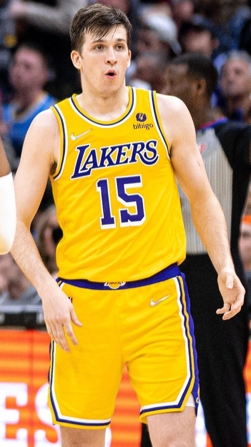 Reaves’ Clutch Buzzer-Beater Extends Hot Streak, Sends Lakers to Victory