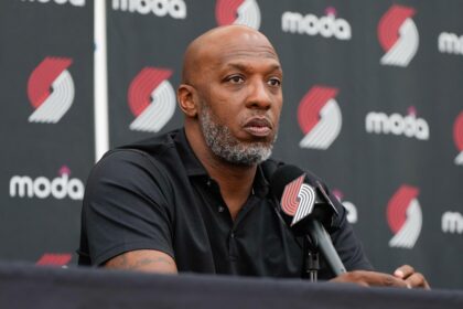 How did Chauncey Billups end up partnering with an alleged career criminal?