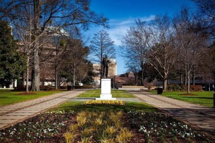 Brandon Ingram Ignites the Court with a Stunning 36-Point Performance Against the Phoenix Suns
