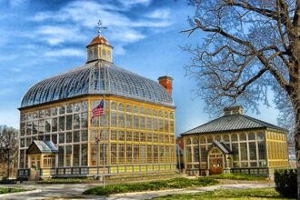 Rollins Scores 24, Kuzma Adds 20 as Bucks Crush Mavericks 123-99 to Snap Four-Game Losing Streak