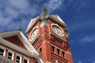 Auburn Rookie Dominates Pelicans, Leads Team to Victory Over Kings